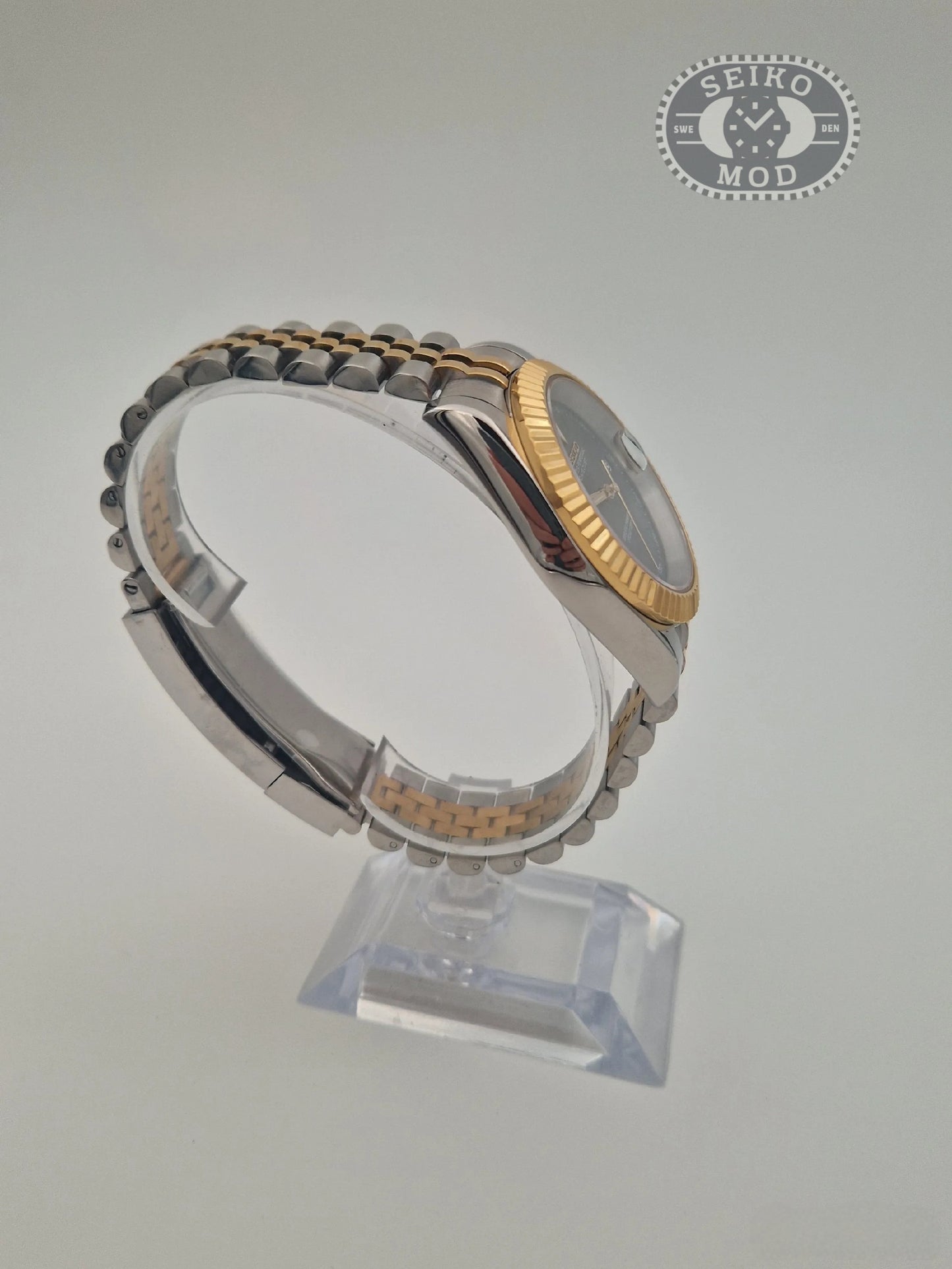 Wimbledon Gold - Kaksisävyinen Datejust-modi