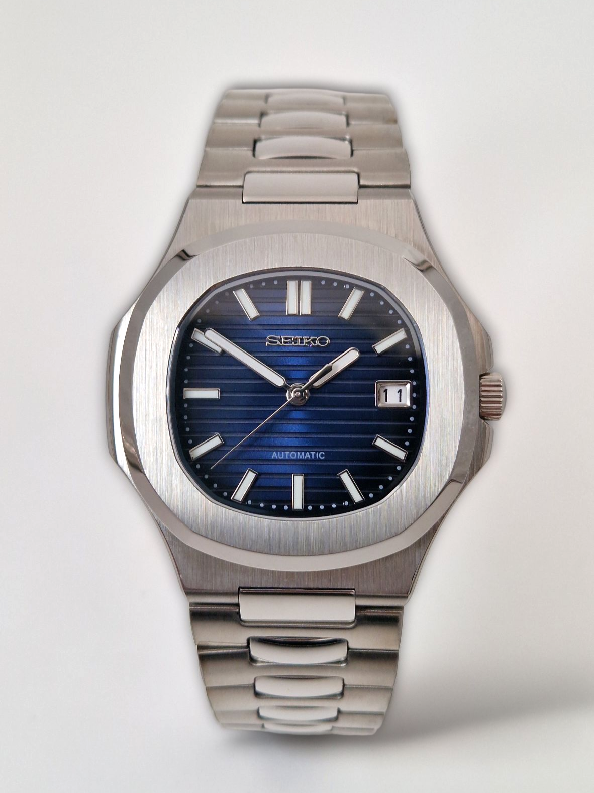 Tummansininen - Nautilus-modi