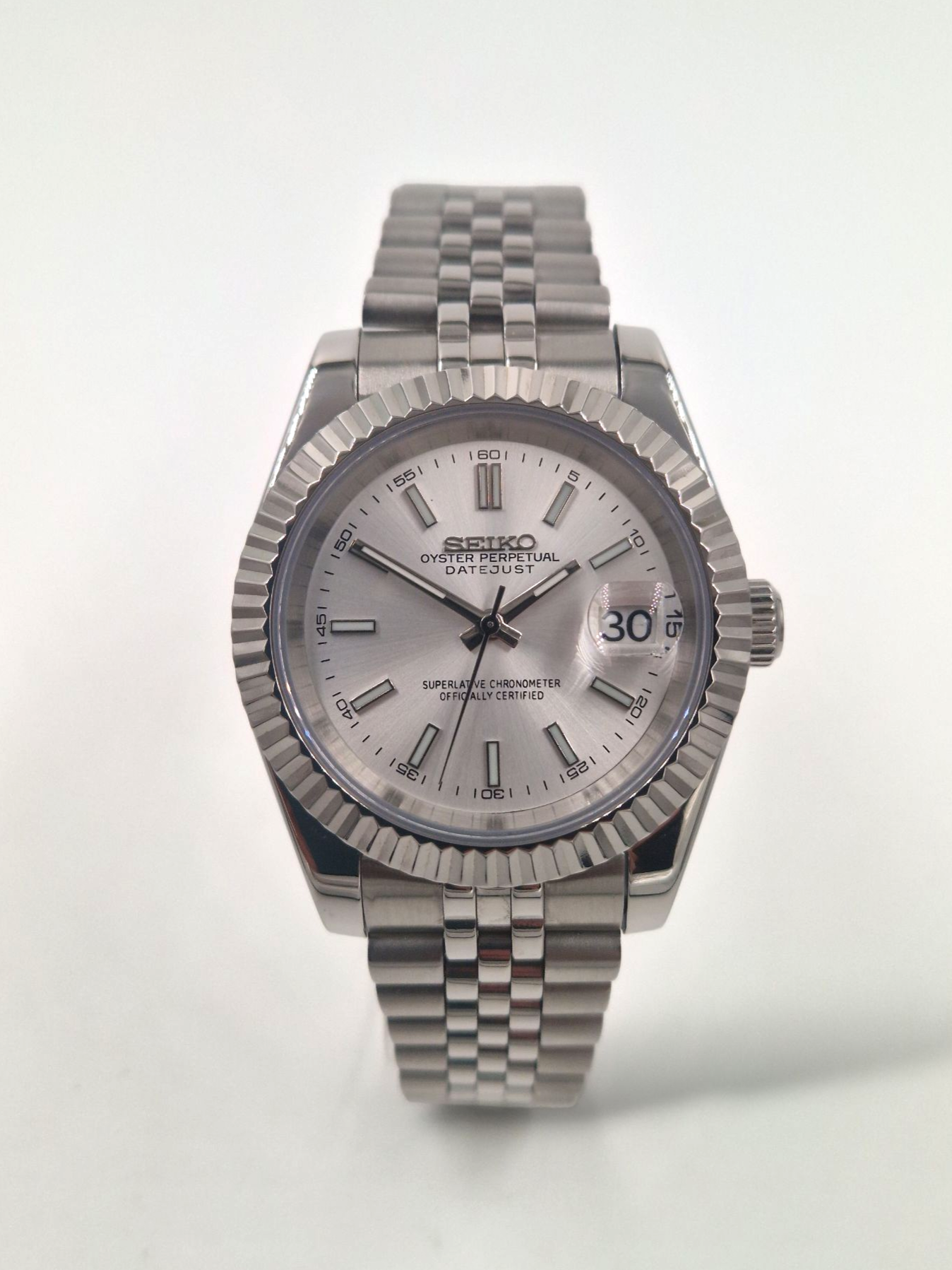 Valkoinen - Datejust-modi